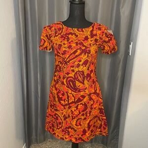 104. Vintage Mini Dress, no label, EUC